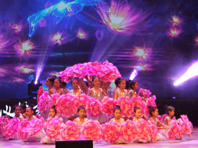 喜讯:中基华再次荣获“最佳企业社会责任奖”(图6) 喜讯:中基华再次荣获“最佳企业社会责任奖”(图6)